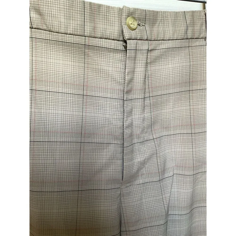 Slazenger Golf Shorts men’s size 38‎ Plaid Tan Athletic Poly Spandex Flat Front